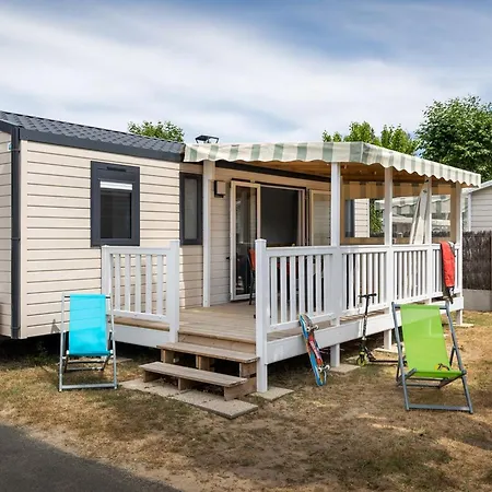 Mobil Spacieux, Terrasse, 3 A Saint-hilaire-de-riez - Api-1-52-966 *