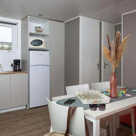 Mobil Spacieux, Terrasse, 3 A Saint-hilaire-de-riez - Api-1-52-966 مكان تخييم *