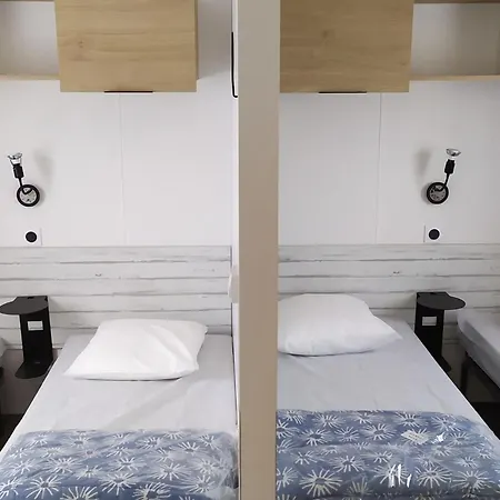 مكان تخييم Mobil Spacieux, Terrasse, 3 A Saint-hilaire-de-riez - Api-1-52-966